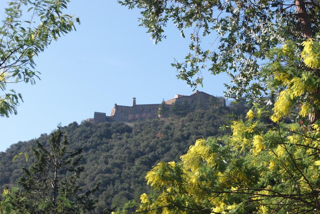 A L'Ombre Du Fort Fuilla Luaran gambar